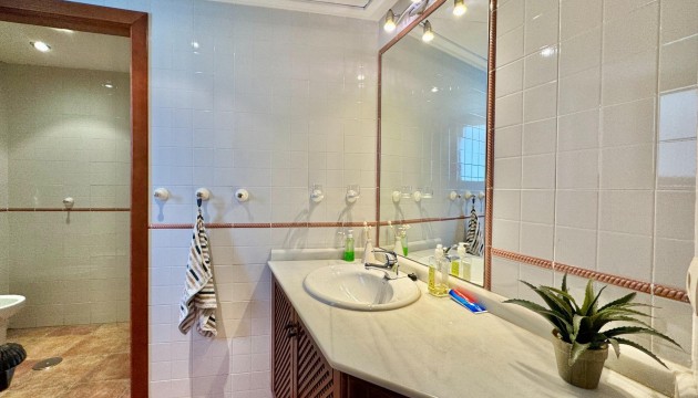 Odsprzedaż - Apartment - Torrevieja - Punta Prima