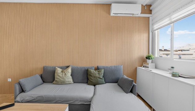 Odsprzedaż - Apartment - Torrevieja - Centro