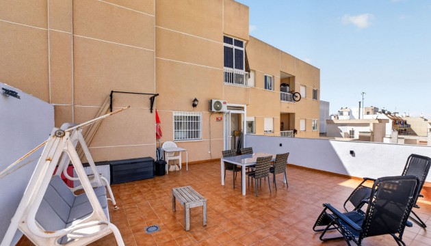 Odsprzedaż - Apartment - Torrevieja - Centro