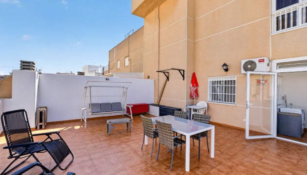 Odsprzedaż - Apartment - Torrevieja - Centro