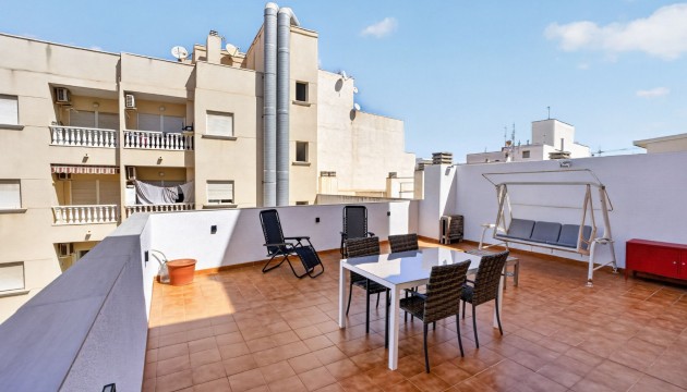 Odsprzedaż - Apartment - Torrevieja - Centro