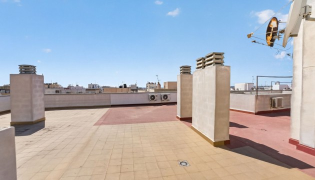Odsprzedaż - Apartment - Torrevieja - Centro