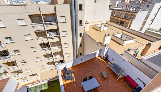 Odsprzedaż - Apartment - Torrevieja - Centro