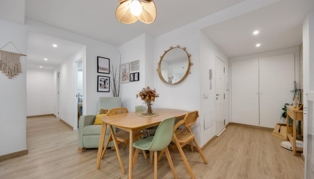 Odsprzedaż - Apartment - Torrevieja - El Acequión - Los Náufragos