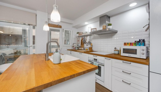 Odsprzedaż - Apartment - Torrevieja - El Acequión - Los Náufragos