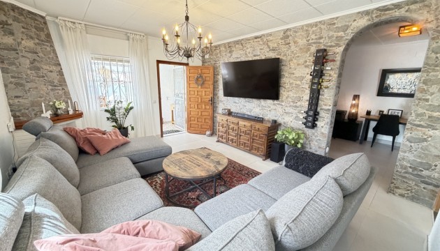 Resale - Bungalow - San Luis