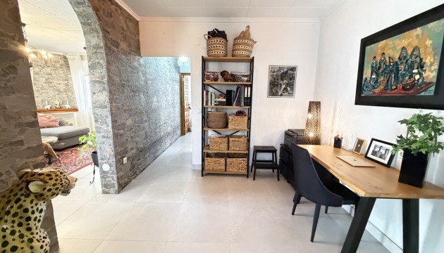 Resale - Bungalow - San Luis