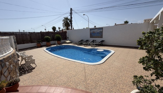 Resale - Bungalow - San Luis