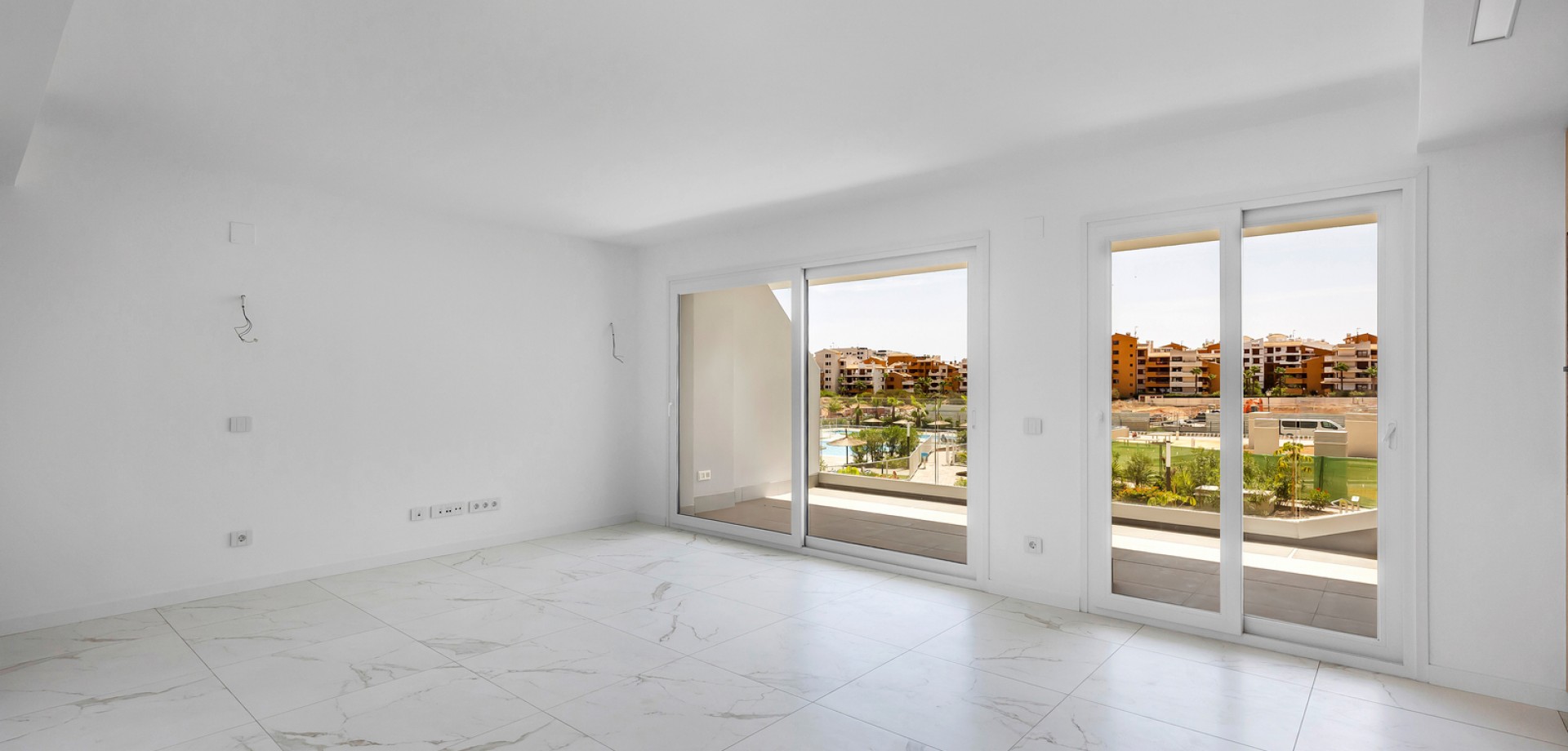 Apartment in Punta Prima - Image 5