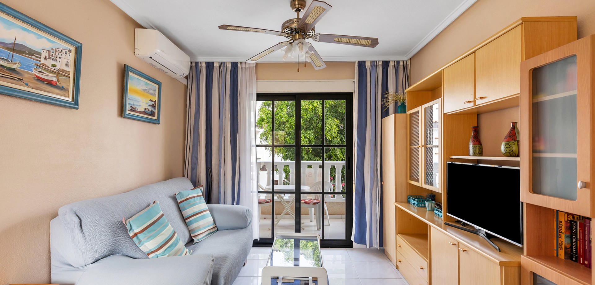 Apartment in Punta Prima - Image 2