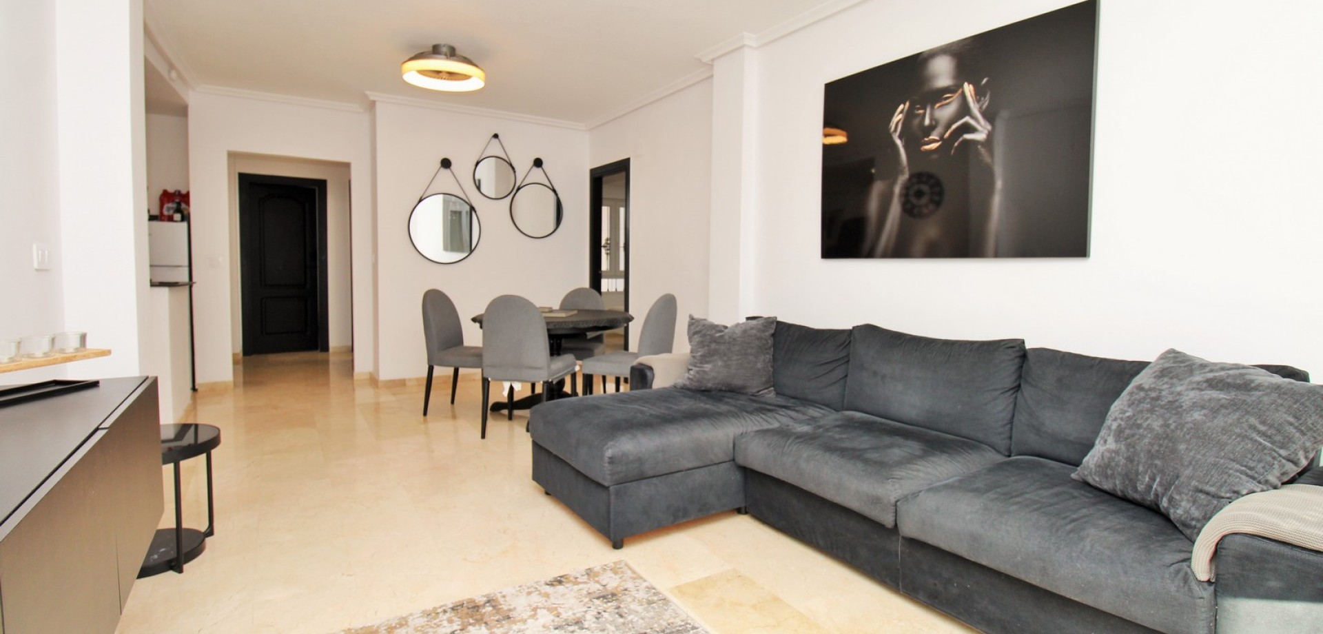 Apartment in Villamartin - Image 4