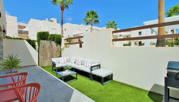 Videresalg - Detached Villa - Orihuela Costa - Villamartín