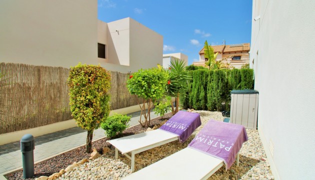 Videresalg - Detached Villa - Orihuela Costa - Villamartín