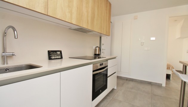 Videresalg - Detached Villa - Orihuela Costa - Villamartín