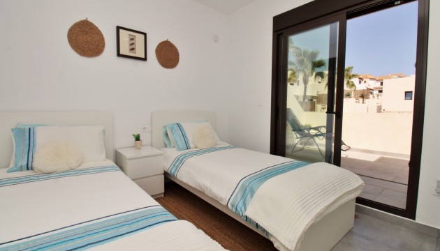 Videresalg - Detached Villa - Orihuela Costa - Villamartín