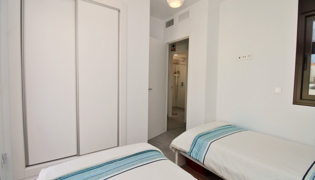 Videresalg - Detached Villa - Orihuela Costa - Villamartín