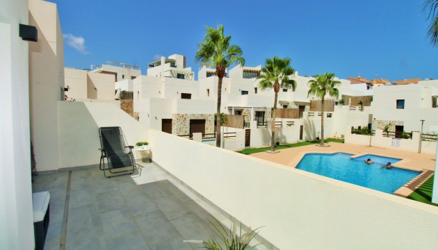 Videresalg - Detached Villa - Orihuela Costa - Villamartín
