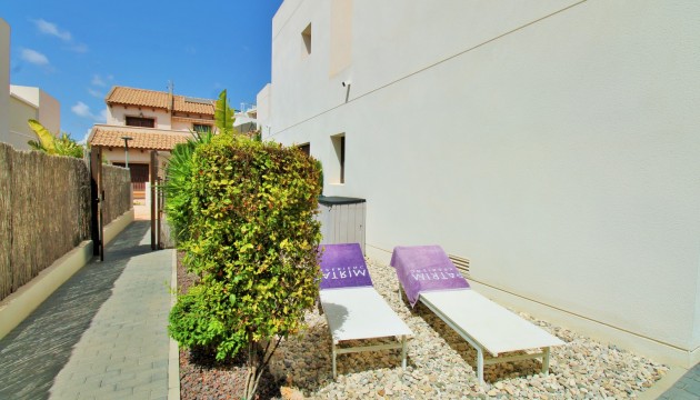 Videresalg - Detached Villa - Orihuela Costa - Villamartín