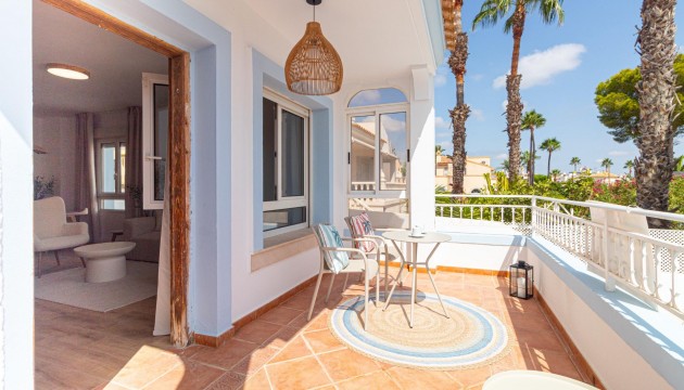 Videresalg - Detached Villa - Orihuela Costa - Villamartín