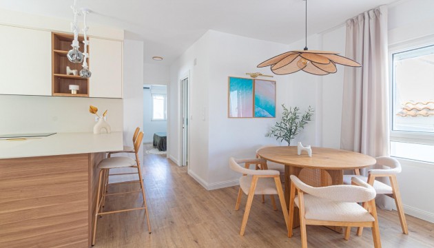 Videresalg - Detached Villa - Orihuela Costa - Villamartín