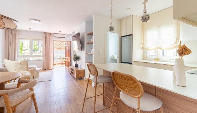 Videresalg - Detached Villa - Orihuela Costa - Villamartín