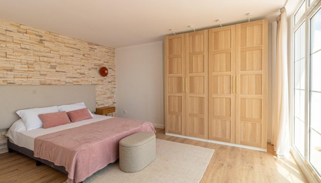 Videresalg - Detached Villa - Orihuela Costa - Villamartín