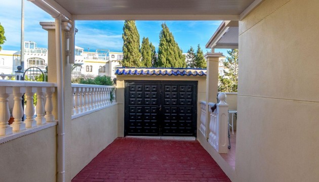 Videresalg - House - Orihuela Costa - Villamartín