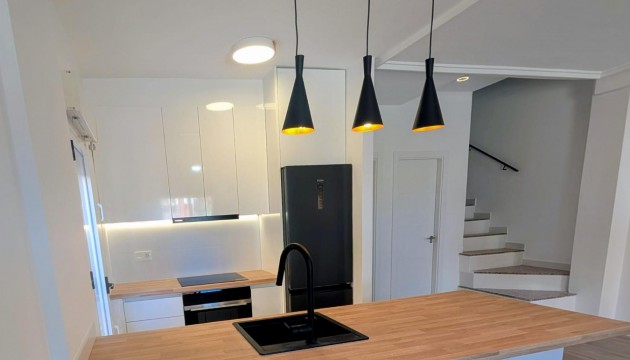 Videresalg - Detached Villa - Orihuela Costa - Los Altos