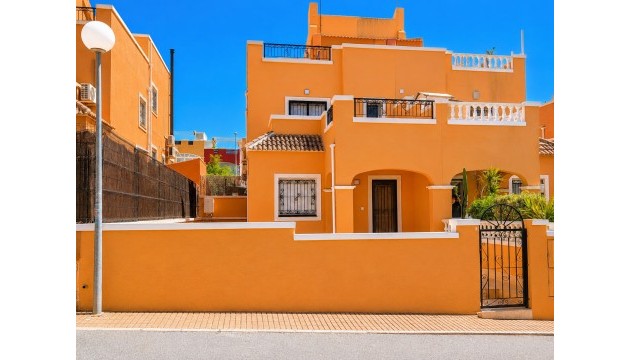 Videresalg - Detached Villa - Orihuela Costa - Los Altos