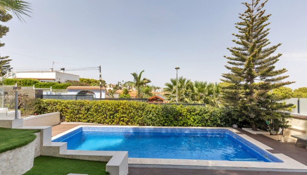 Reventa - Chalet Independiente - Torrevieja - Los Balcones - Los Altos del Edén