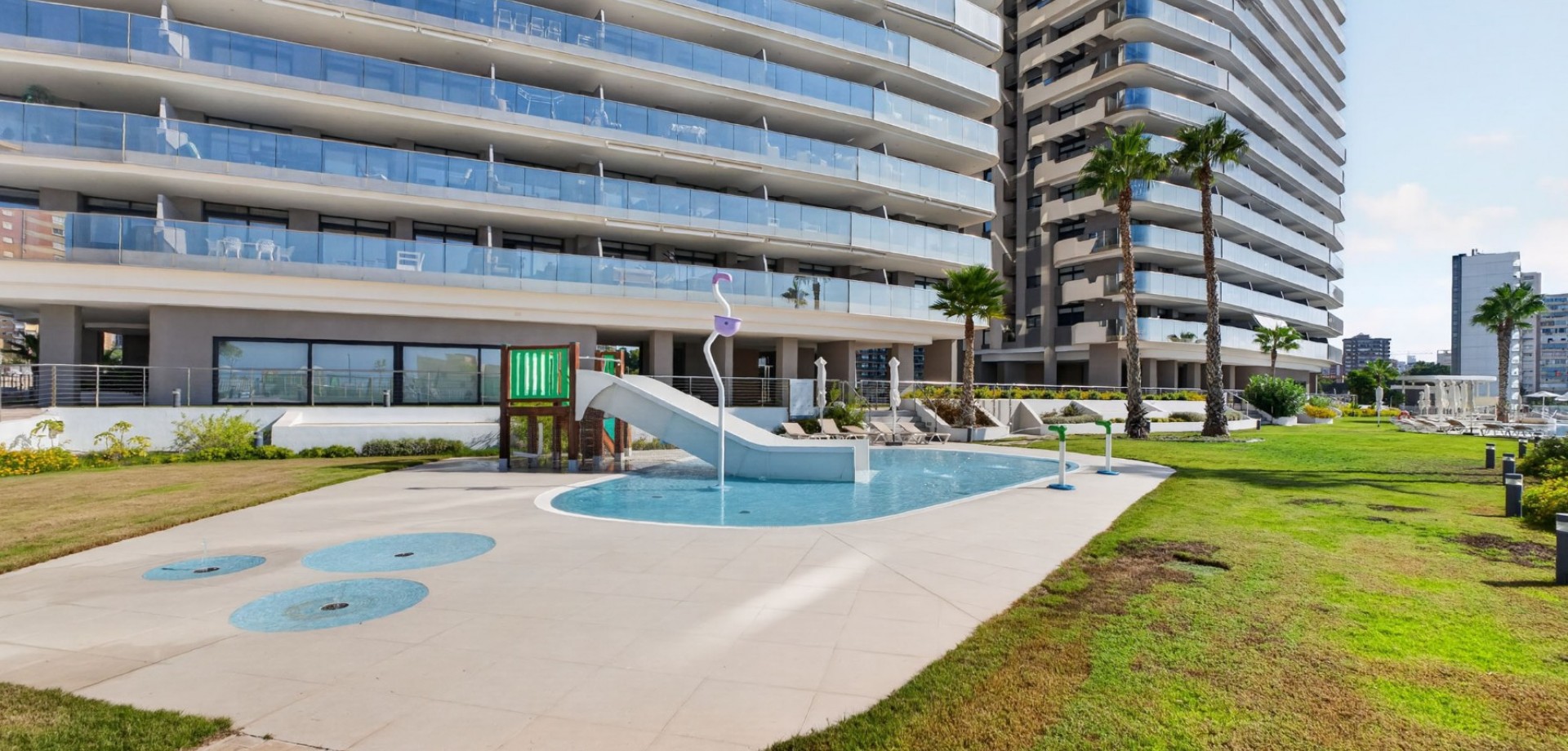 Apartment in Benidorm - Image 2