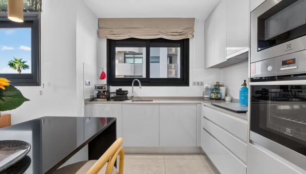 Resale - Apartment - Benidorm