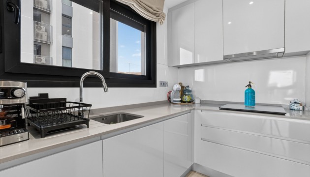 Resale - Apartment - Benidorm