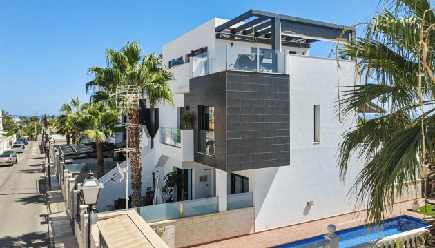 Resale - Apartment - Orihuela Costa - Villamartín