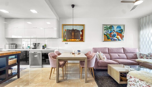 Resale - Apartment - Orihuela Costa - Villamartín