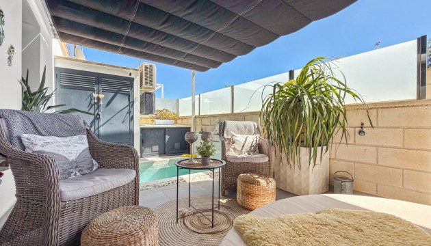 Resale - Apartment - Orihuela Costa - Villamartín