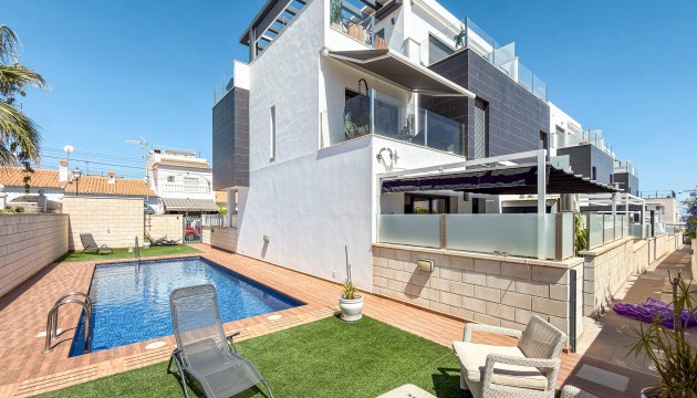 Resale - Apartment - Orihuela Costa - Villamartín
