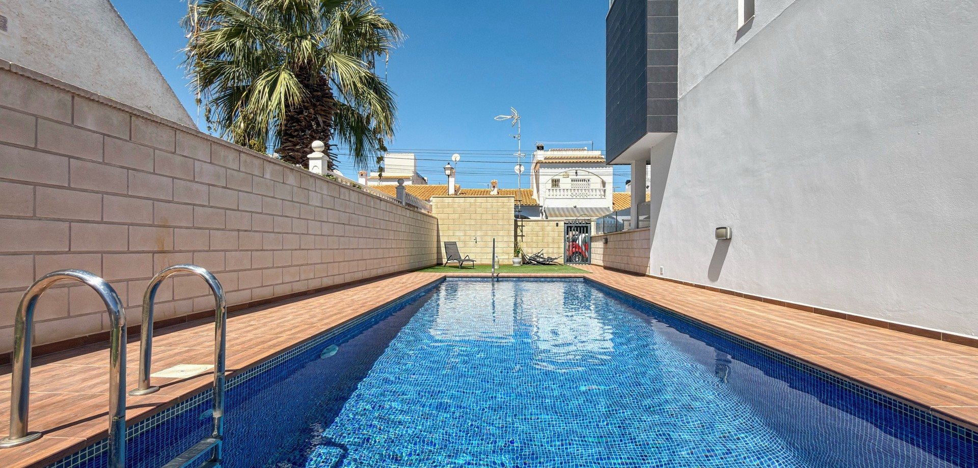 Apartment in Villamartin - Image 3