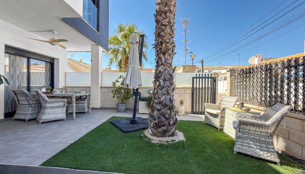 Resale - Apartment - Orihuela Costa - Villamartín