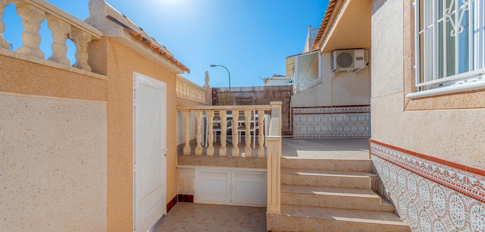 House in Los Balcones - Image 3
