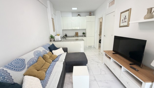 Resale - Apartment - Orihuela Costa - La Zenia