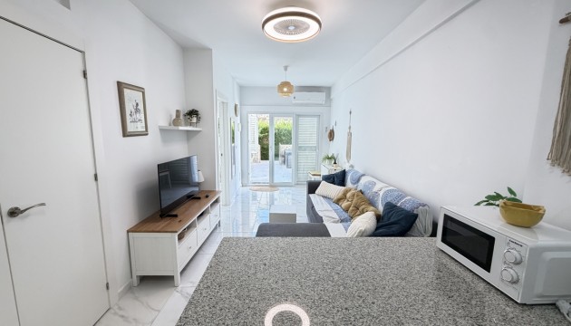 Resale - Apartment - Orihuela Costa - La Zenia