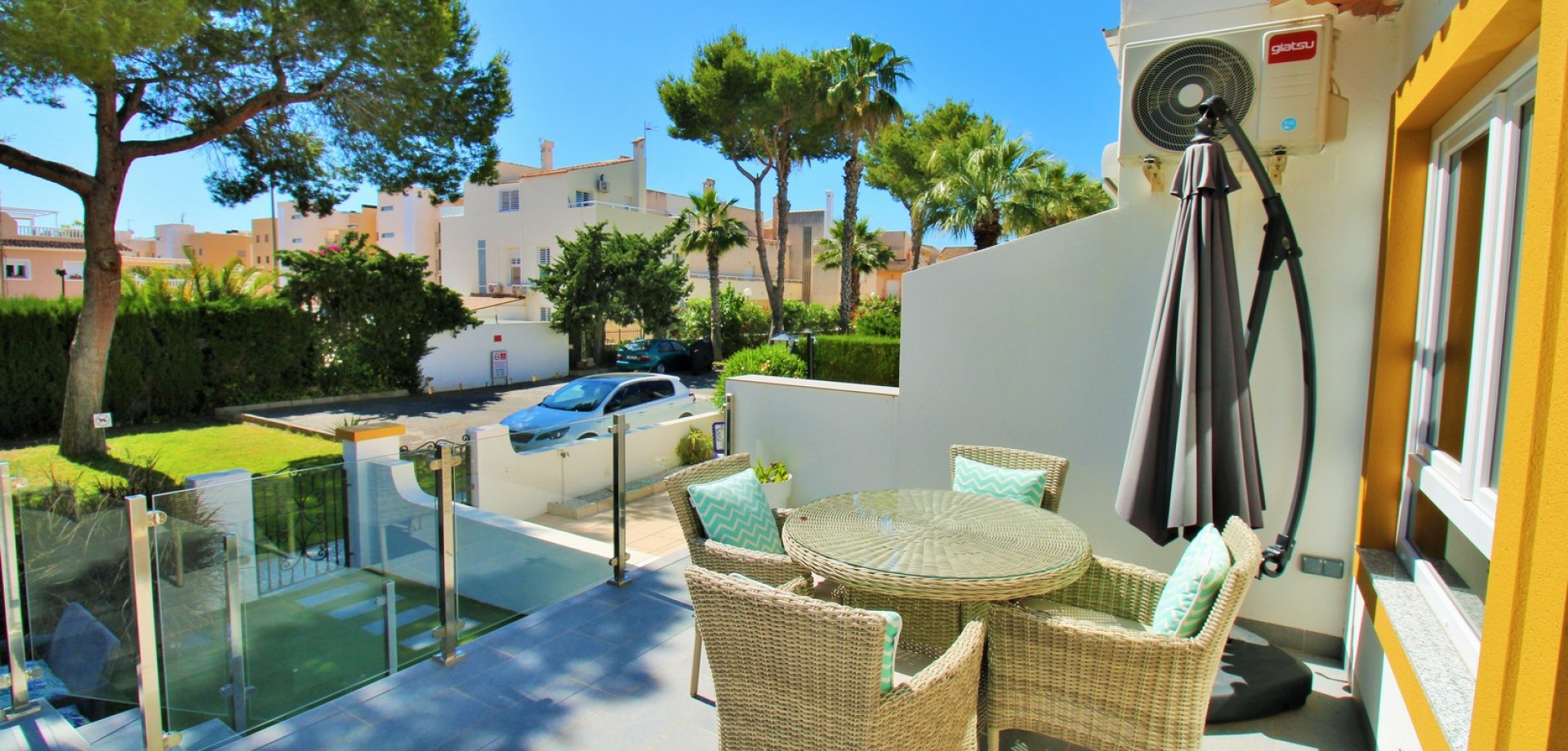 House in Villamartin - Image 3