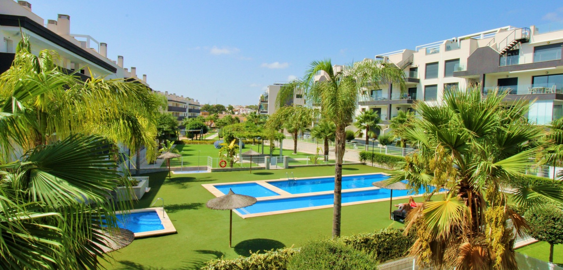 Apartment in Villamartin - Image 3