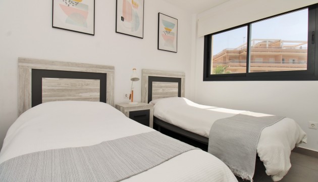 Wiederverkauf - Apartment - Orihuela Costa - Villamartín