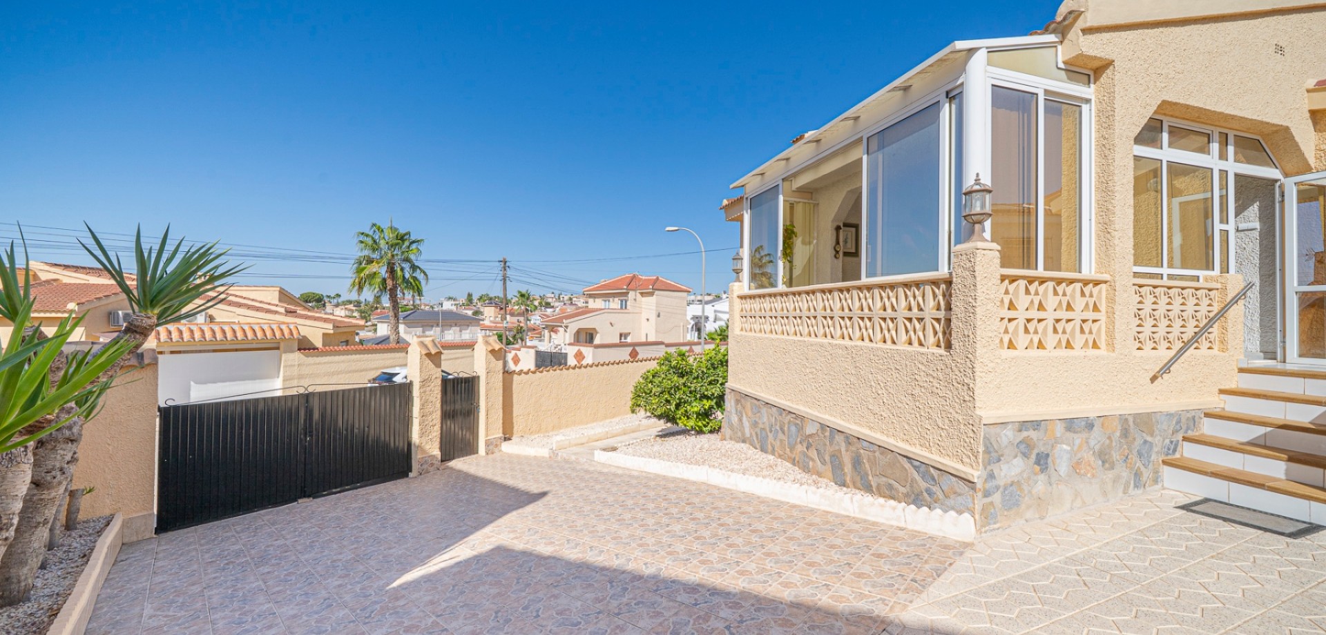 House in Ciudad Quesada - Image 3