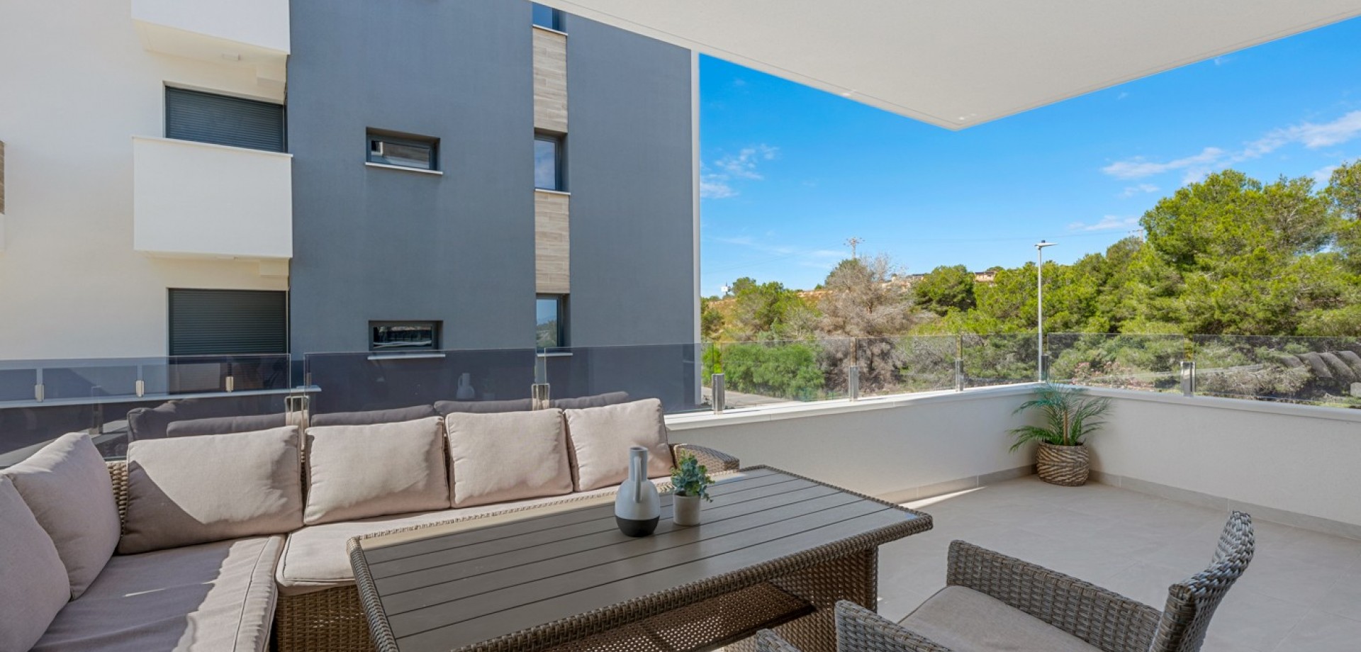 Apartment in Urbanizacion los Balcones - Image 4