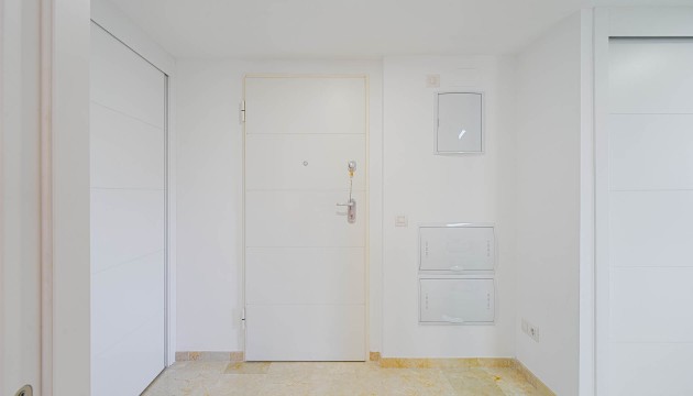 Resale - Apartment - Orihuela Costa - Punta Prima