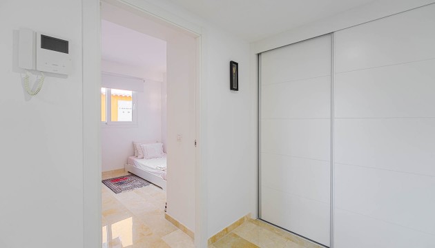 Resale - Apartment - Orihuela Costa - Punta Prima