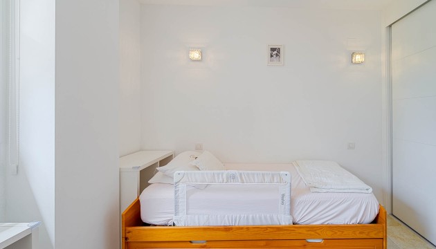 Resale - Apartment - Orihuela Costa - Punta Prima